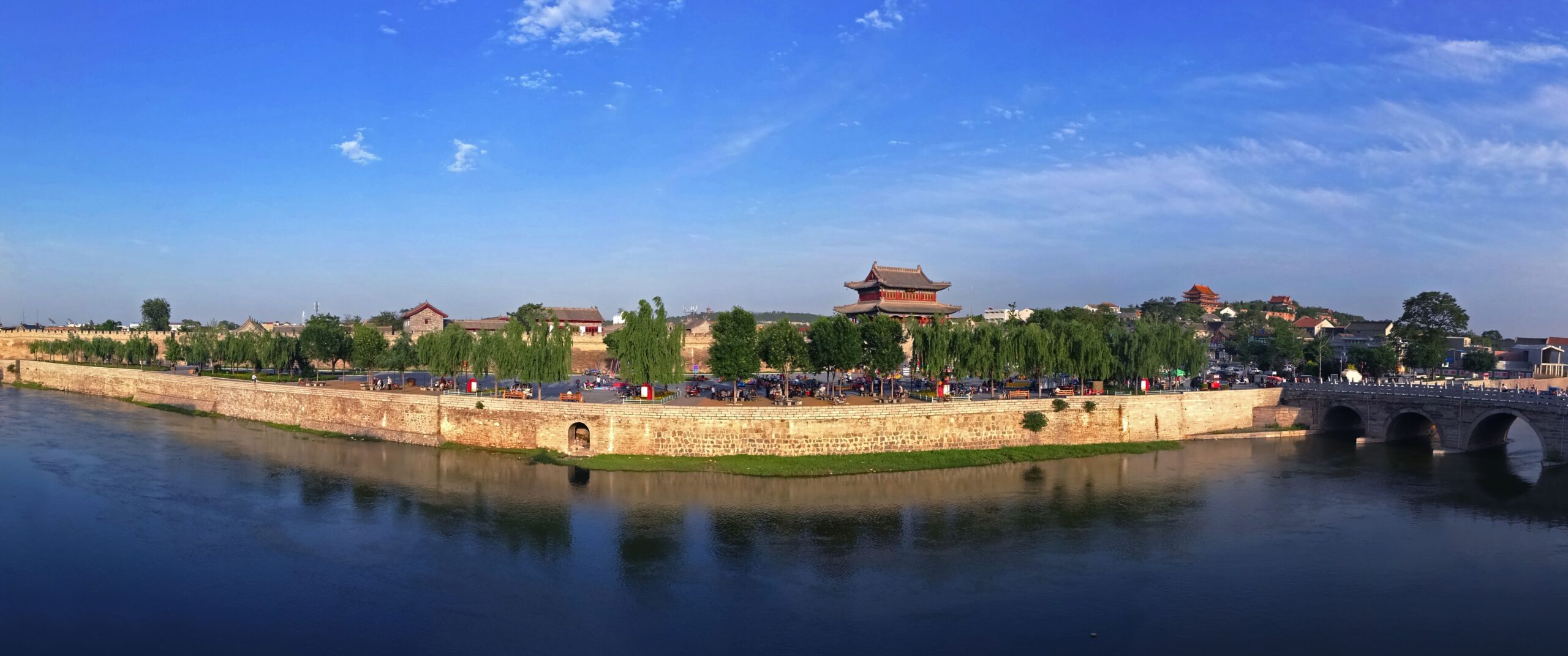 A scenic view of Hebi Dayunhe Junxianduan