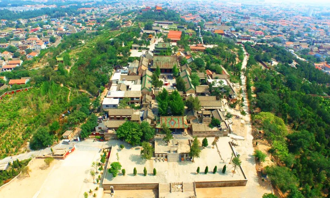 A scenic view of Hebi Junxianguchengqiangjiwenzhige