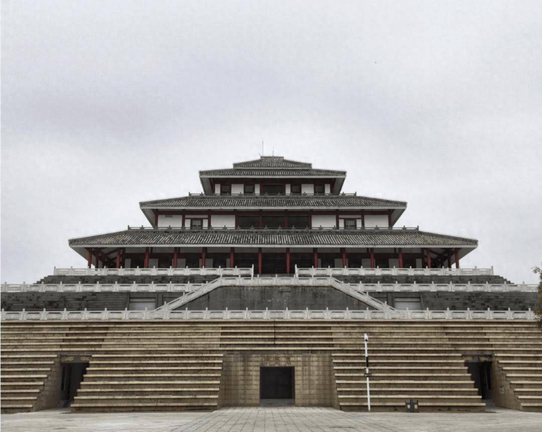 A scenic view of Hebi Xuantiandongshita