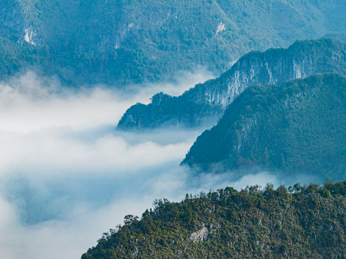A scenic view of Hechi Fengtengshan Gumuqun