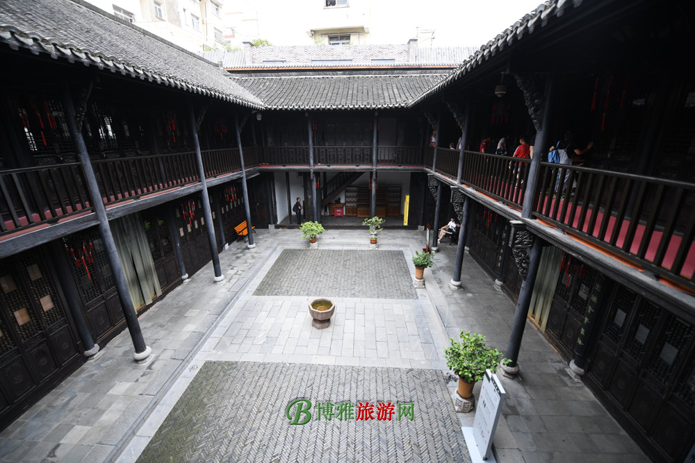A scenic view of Hefei Lishi Jiazu Jiuzhai