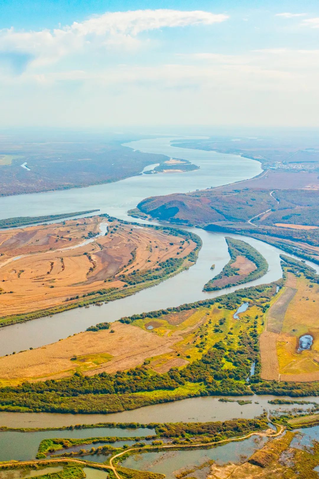 A scenic view of Heihe Elunchun Shenquan Jitan Yizhi