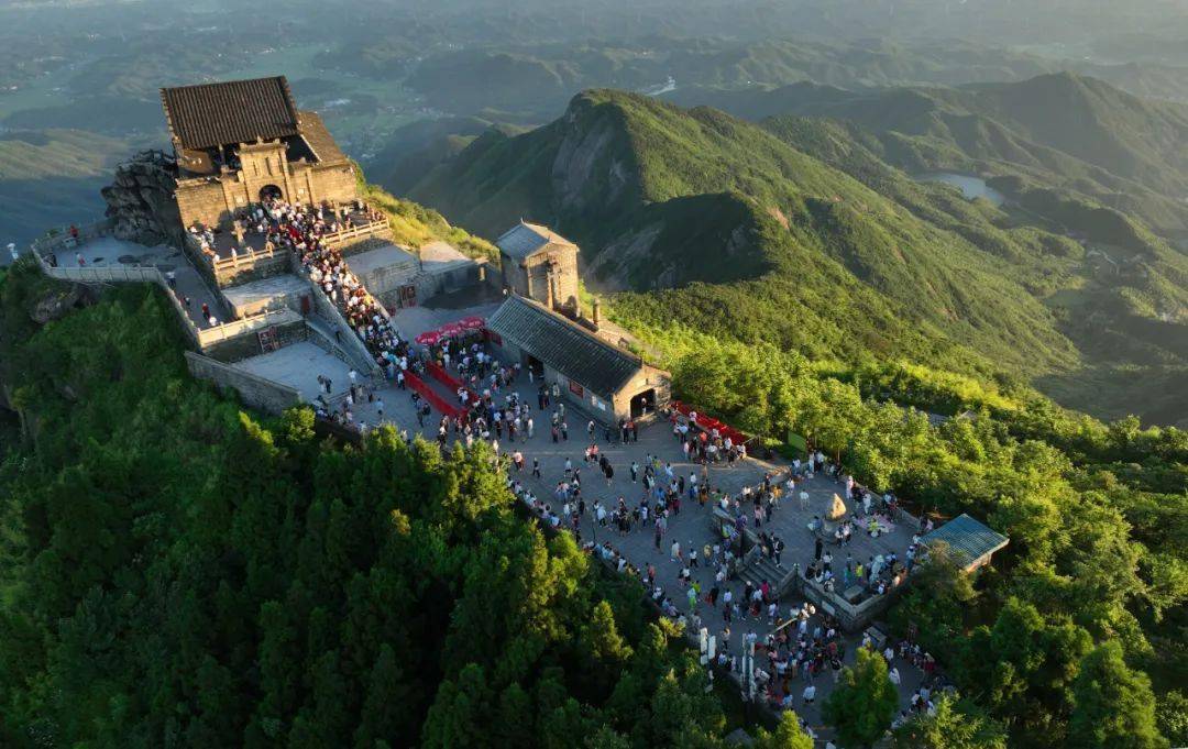 A scenic view of Hengyang Nanyue Miao