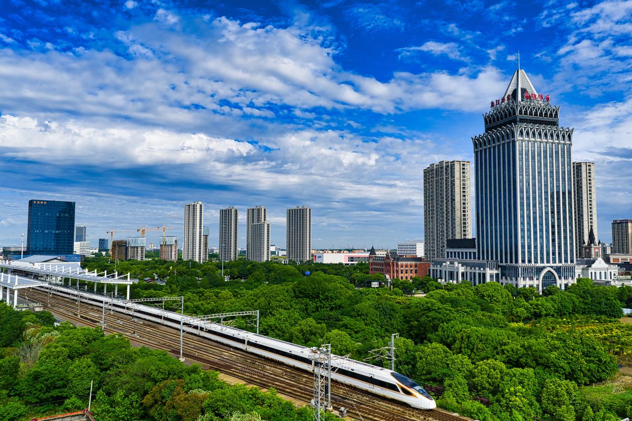A scenic view of Heze Wohua Ta