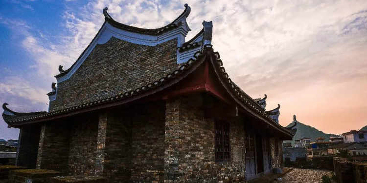 A scenic view of Hezhou Mayinmiao