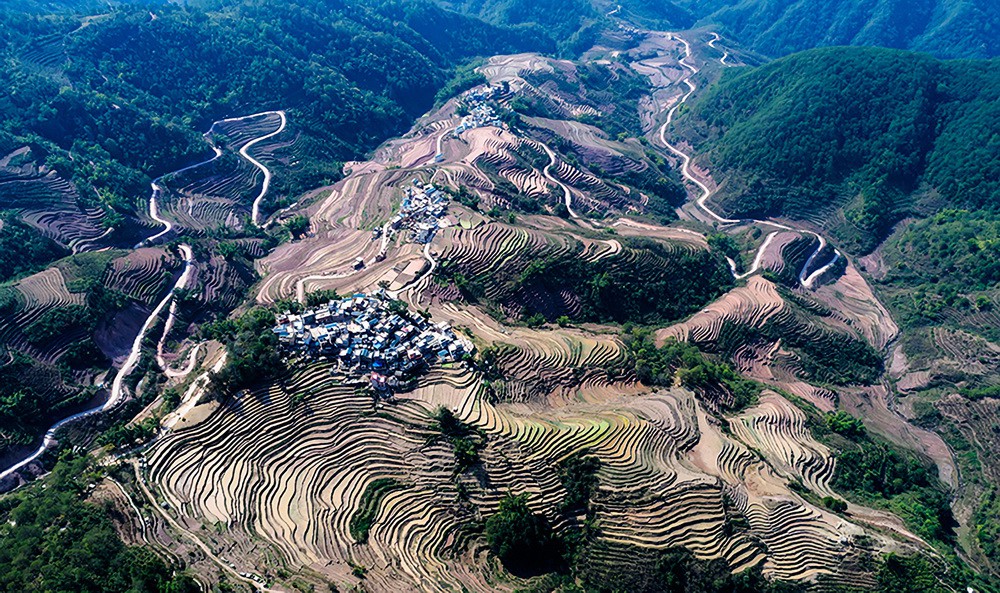 A scenic view of Honghe Hani Titian