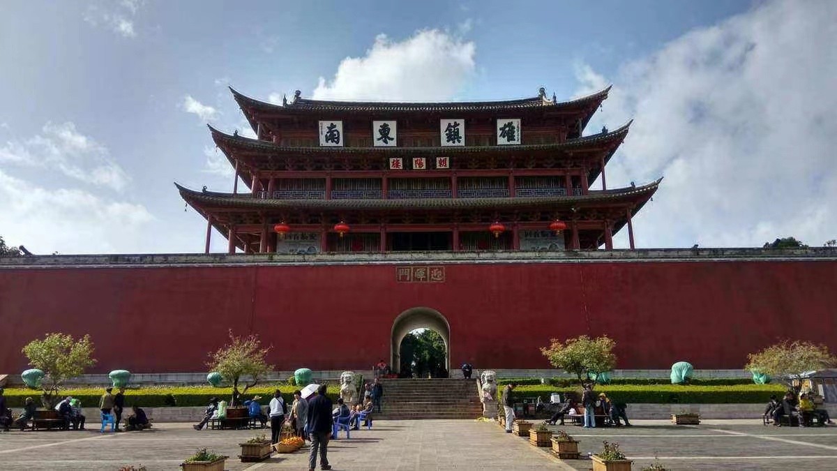 A scenic view of Honghe Jianshui Tuzhumiao