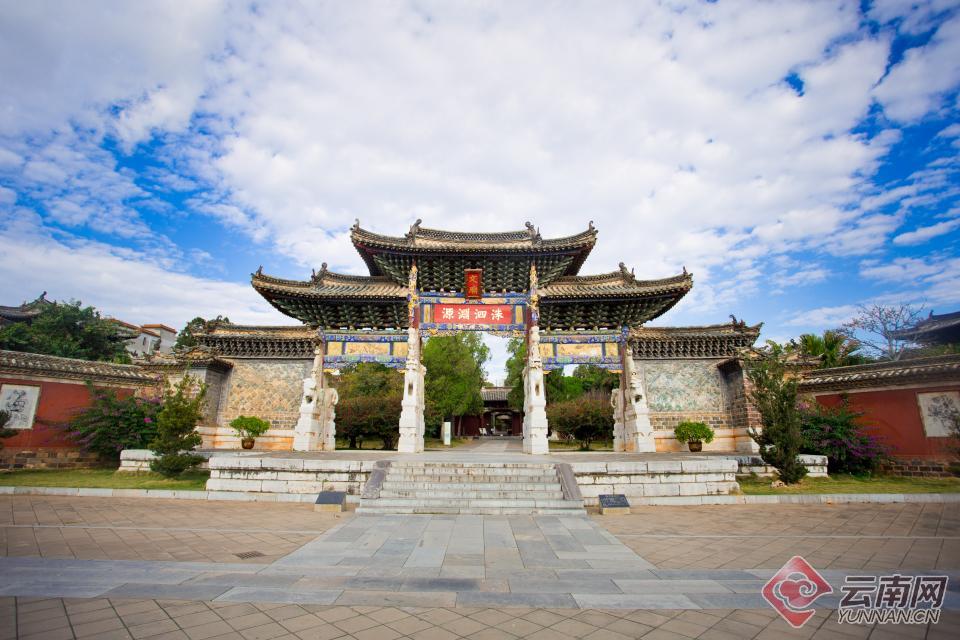 A scenic view of Honghe Jianshui Wenmiao