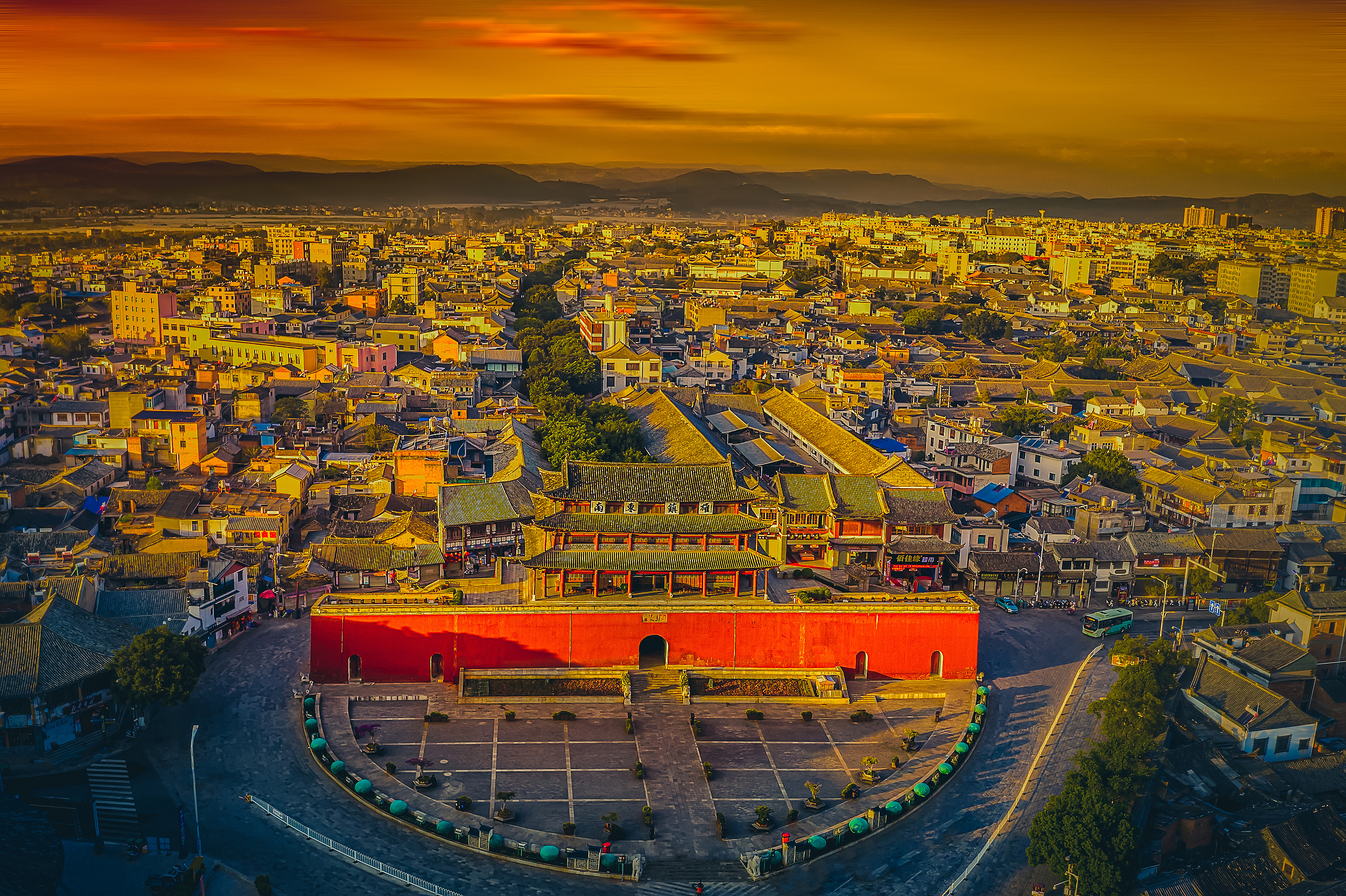 A scenic view of Honghe Jianshui Yuhuangge Ji Chongwenta
