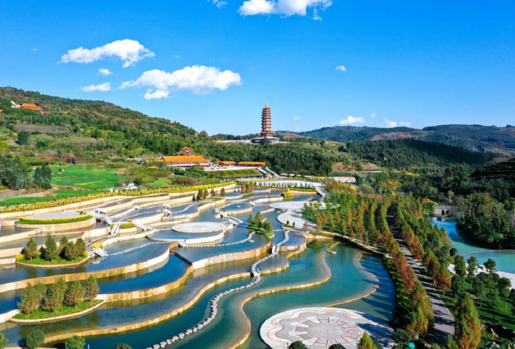 A scenic view of Honghe Laiheting