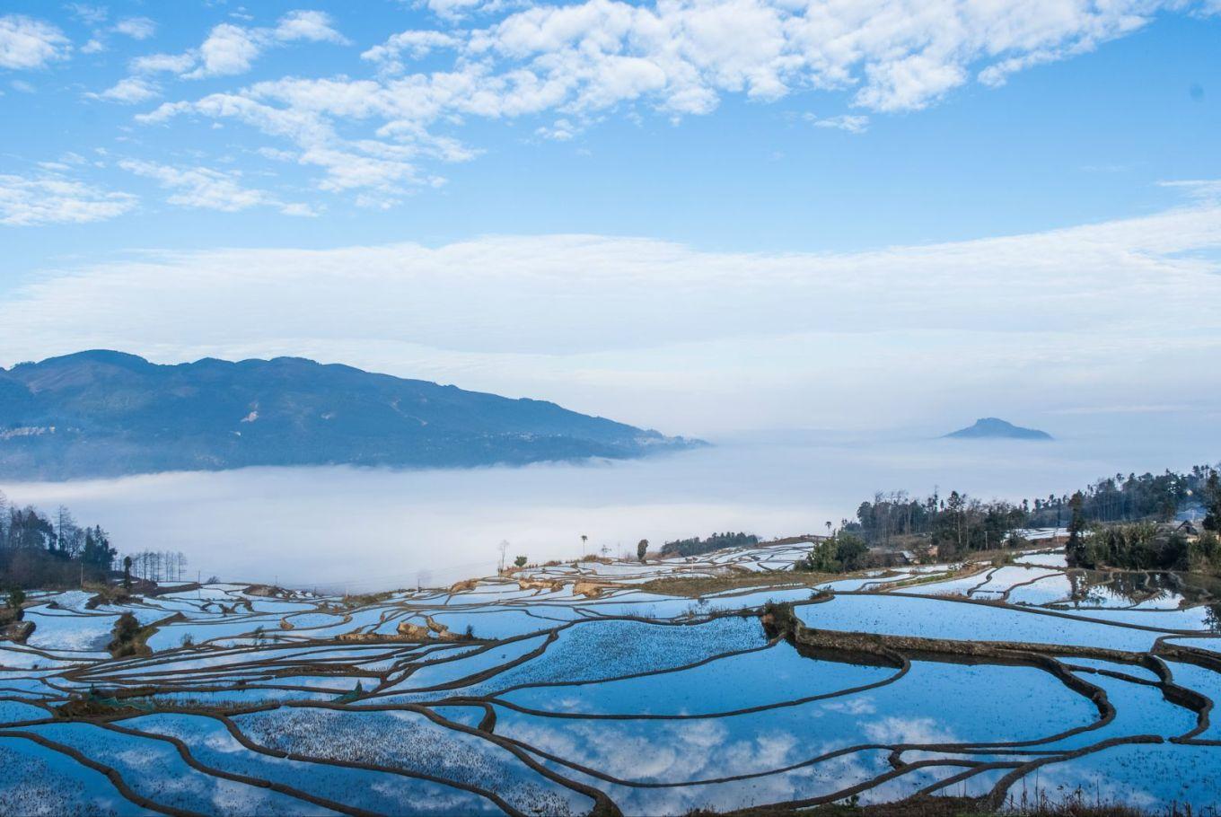 A scenic view of Honghe Qihelou