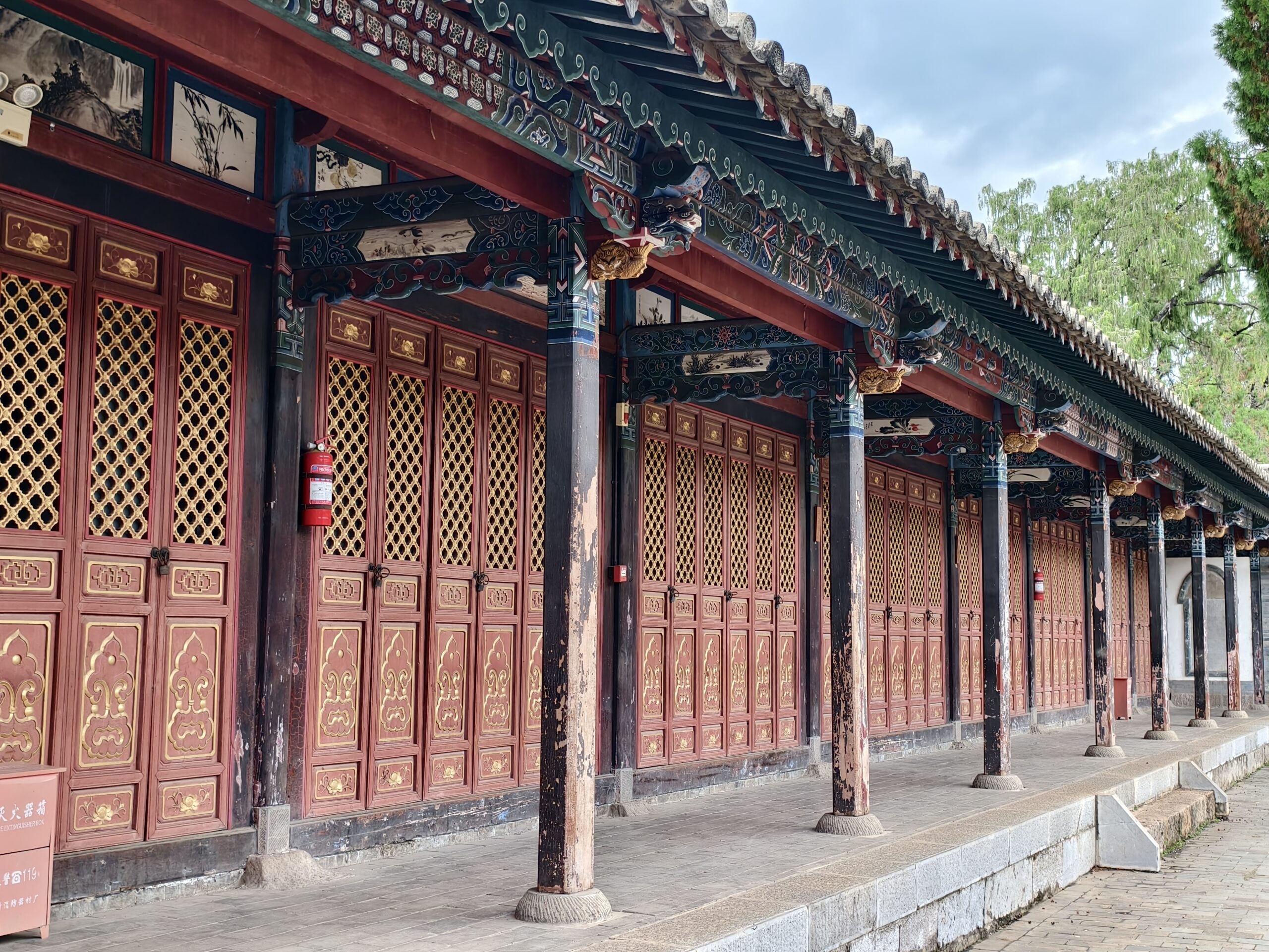 A scenic view of Honghe Shiping Wenmiao Jianzhuqun