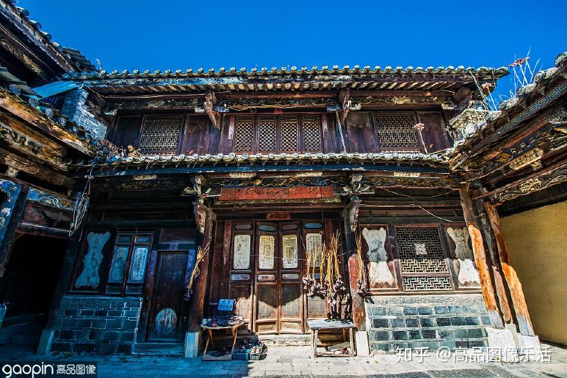 A scenic view of Honghe Tuanshan Minju Jianzhuqun