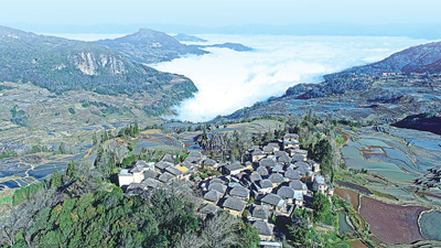 A scenic view of Honghe Tuanshan Minju Jianzhuqun