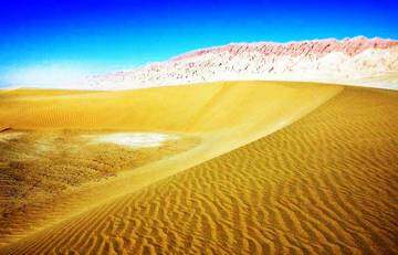 A scenic view of Hotan Mazhatage Shubao Zhi