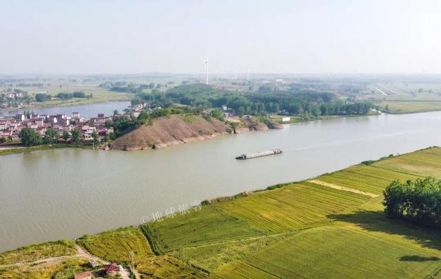 A scenic view of Huaian Hongzehu Dadi