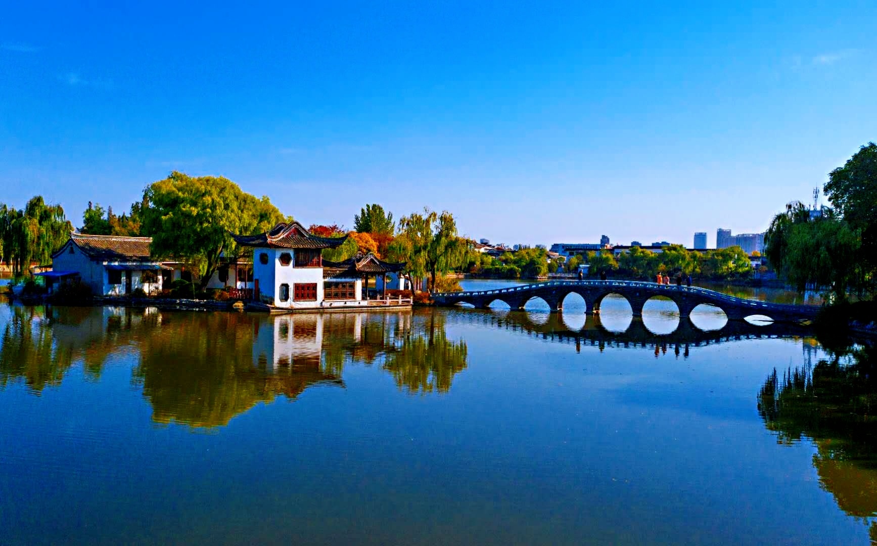 A scenic view of Huaian Wentongta