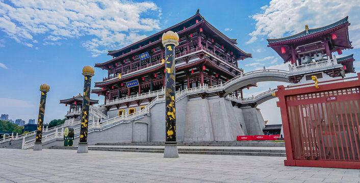 A scenic view of Huaihua Furonglou
