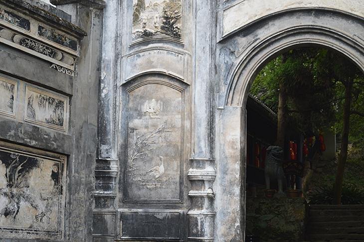 A scenic view of Huaihua Furonglou