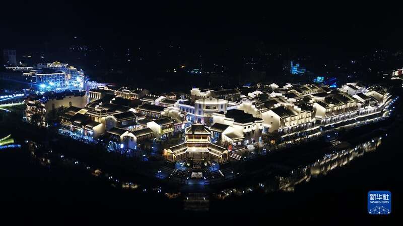 A scenic view of Huaihua Hongjiang Gujianzhuqun