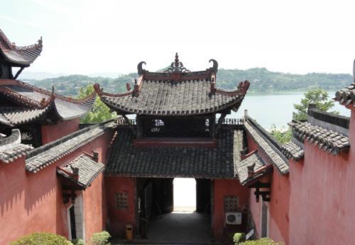 A scenic view of Huaihua Longxingsi
