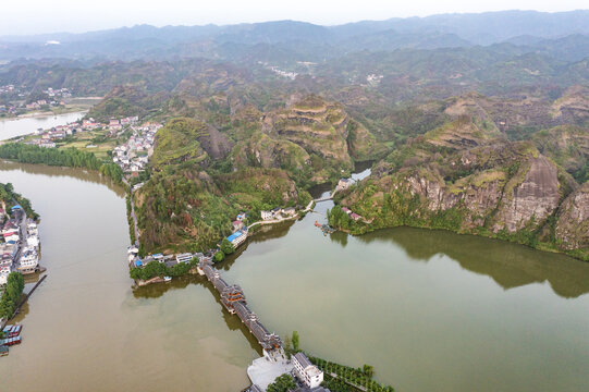 A scenic view of Huaihua Pingtan Fengyuqiao