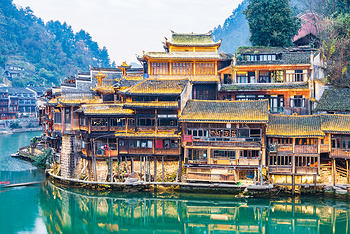 A scenic view of Huaihua Qiancheng Gujianzhuqun