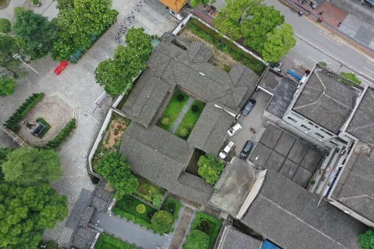 Top 10 Must-See Attractions at Huaihua Xiangjingyu Guju