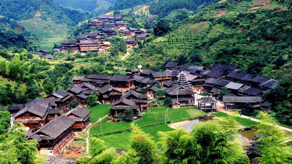 A scenic view of Huaihua Yutou Dongzhai Gujianzhuqun