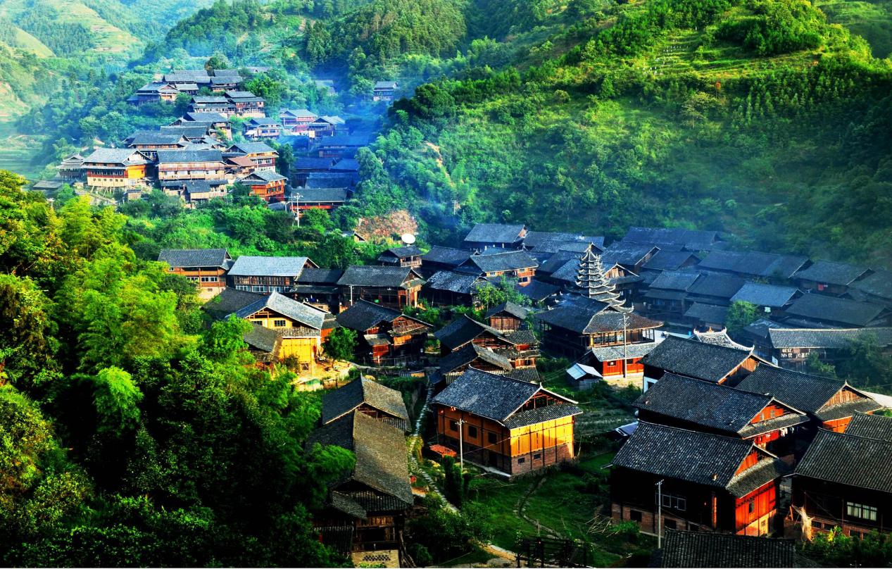 A scenic view of Huaihua Yutou Dongzhai Gujianzhuqun