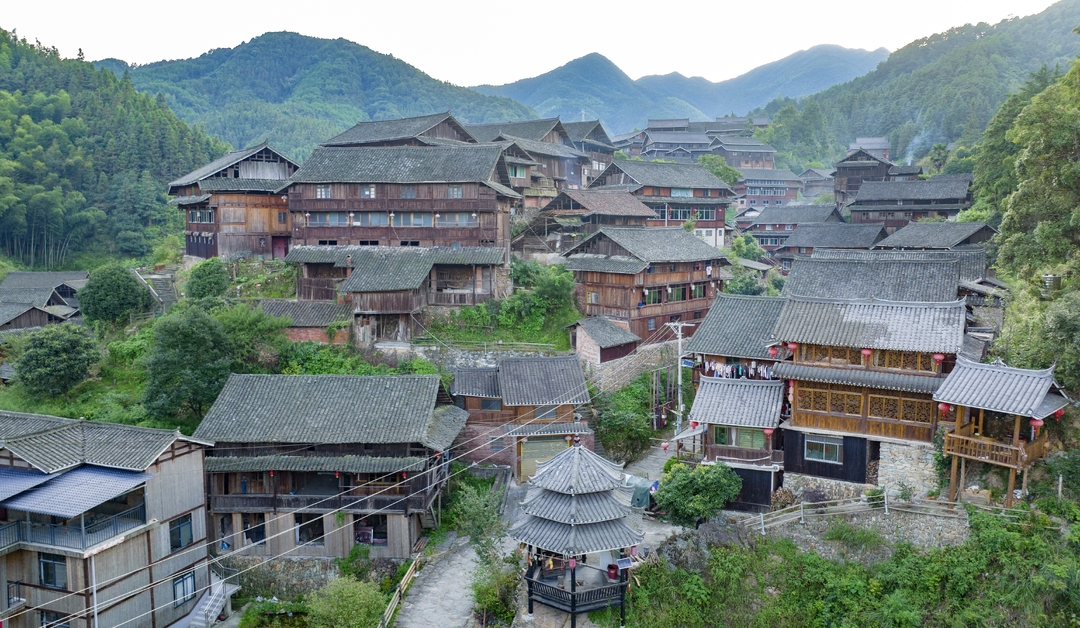 A scenic view of Huaihua Yutou Dongzhai Gujianzhuqun