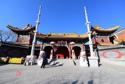 A scenic view of Huangnan Baoan Gutuntian Zhaibao Gujianzhuqun