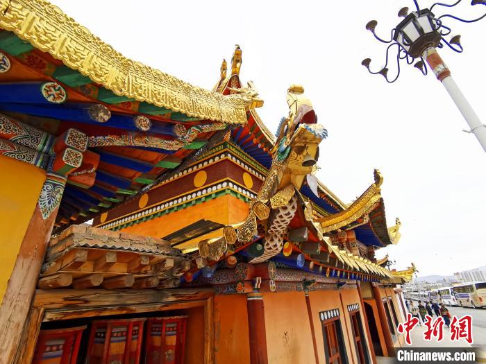 A scenic view of Huangnan Longwusi