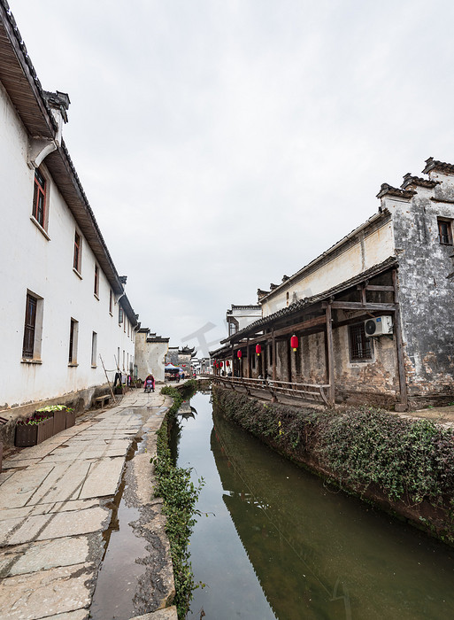 A scenic view of Huangshan Baweizu Zhai