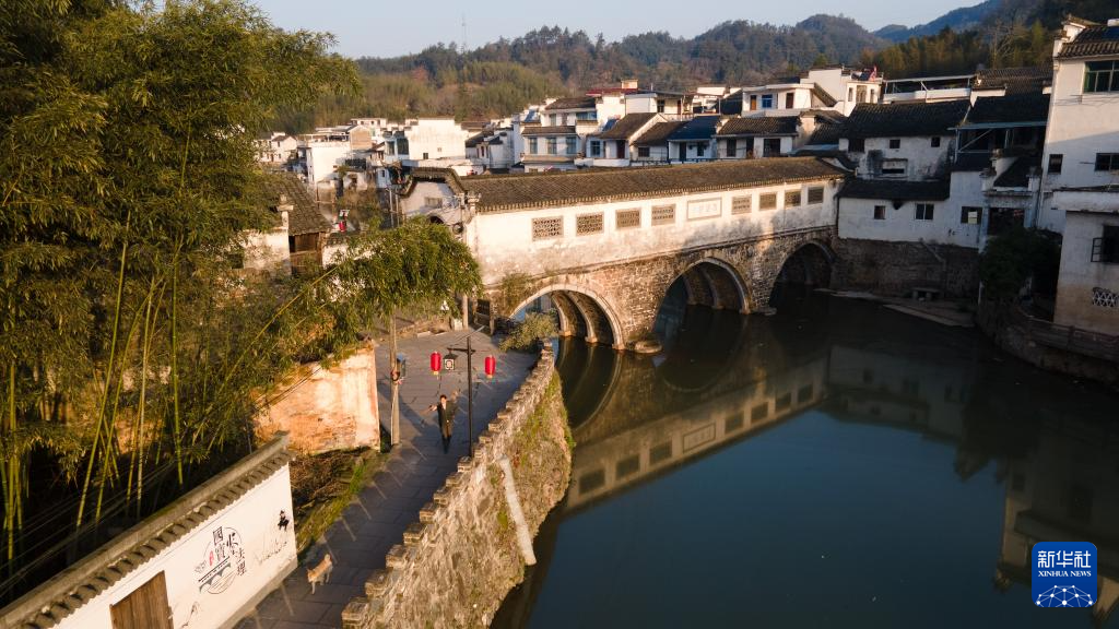A scenic view of Huangshan Beian Langqiao