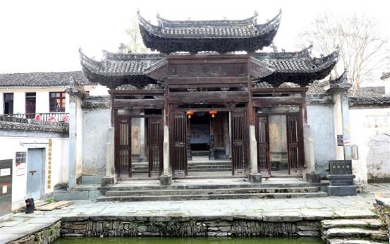 A scenic view of Huangshan Changxi Taihuci