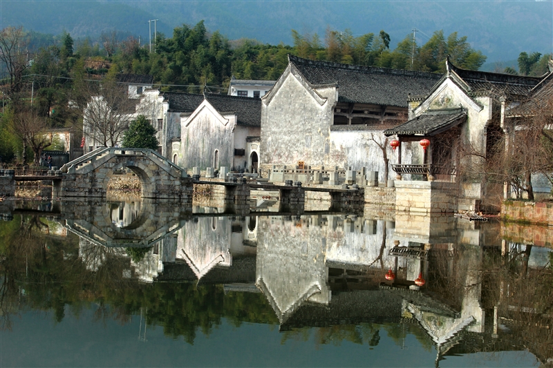 A scenic view of Huangshan Chengkan Cun Gu Jianzhuqun