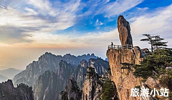A scenic view of Huangshan Dengshan Gudao Ji Gu Jianzhu