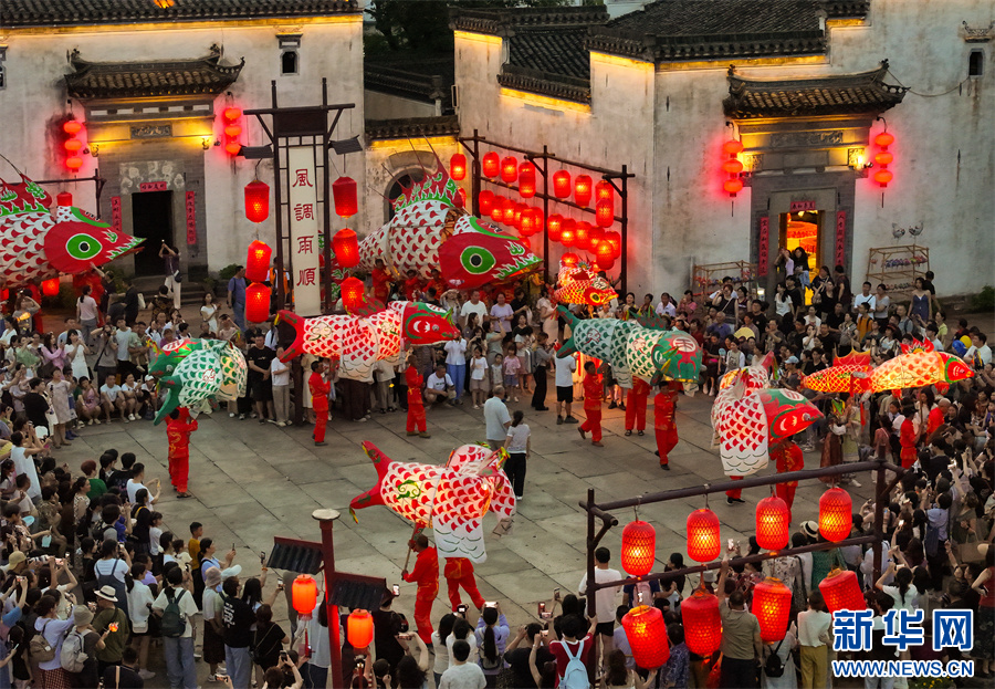 A scenic view of Huangshan Huangcun Jinshidi