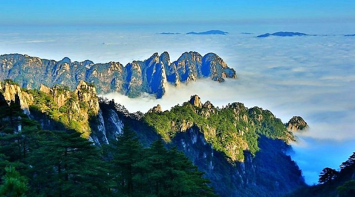 A scenic view of Huangshan Qimen Guxitai