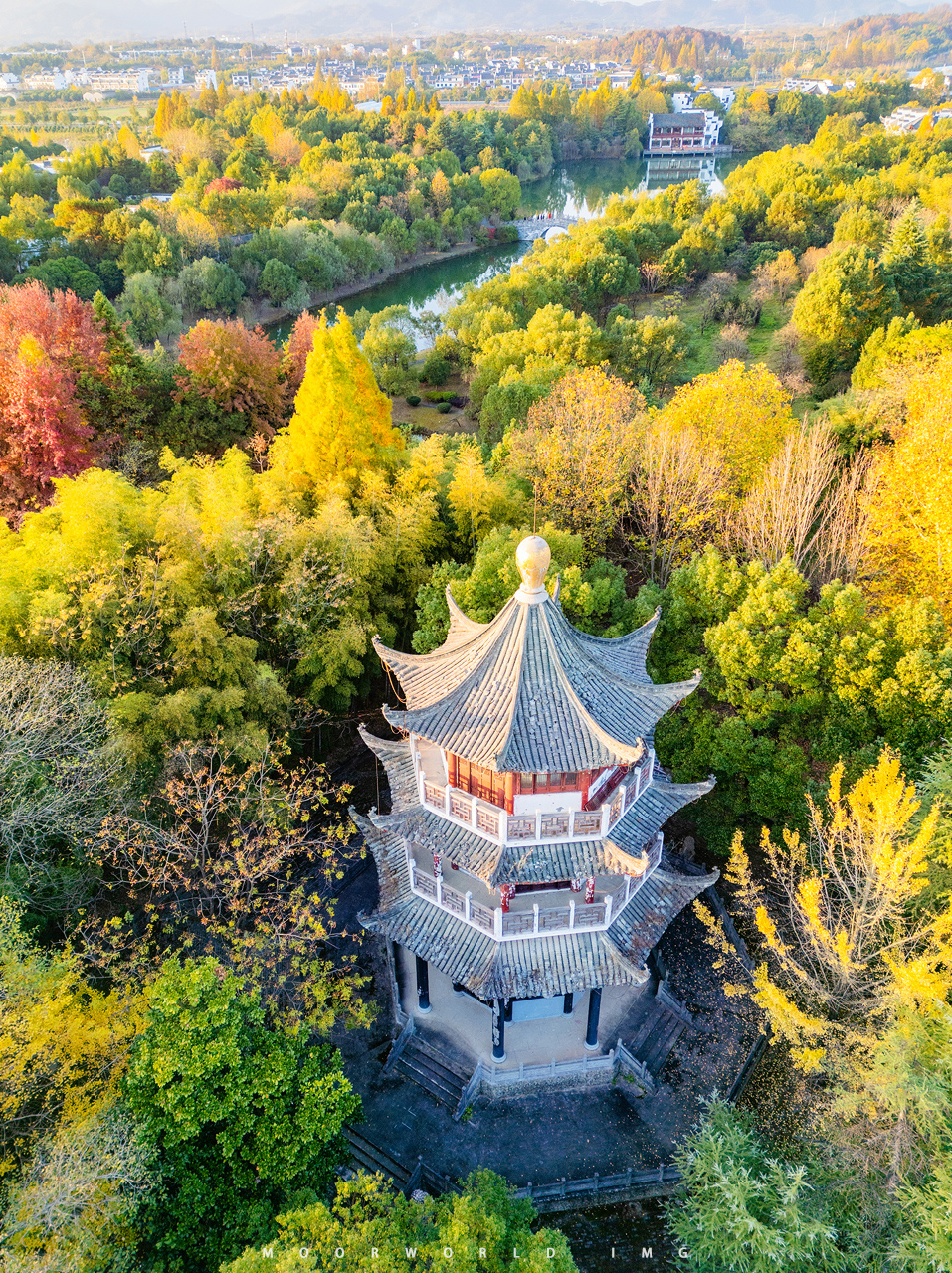 A scenic view of Huangshan Shexian Baoshi Zongci