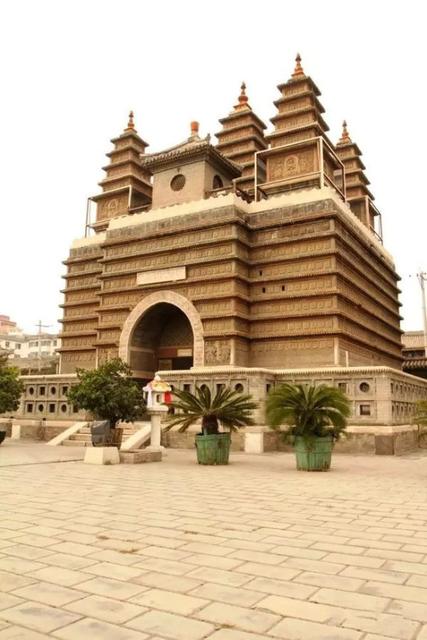 A scenic view of Huhehaote Jingangzuoshelibaota