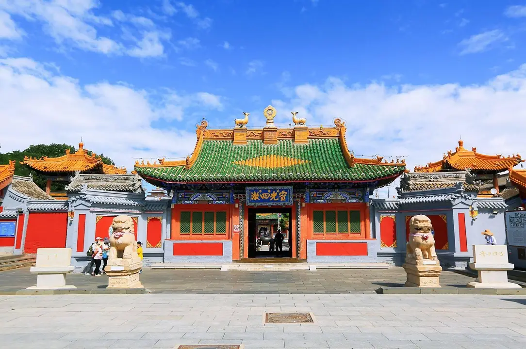 A scenic view of Huhehaote Xilituzhaojiamiao