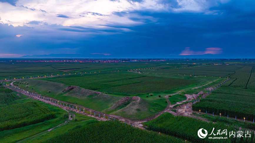 A scenic view of Huhehaote Yunzhongjungucheng