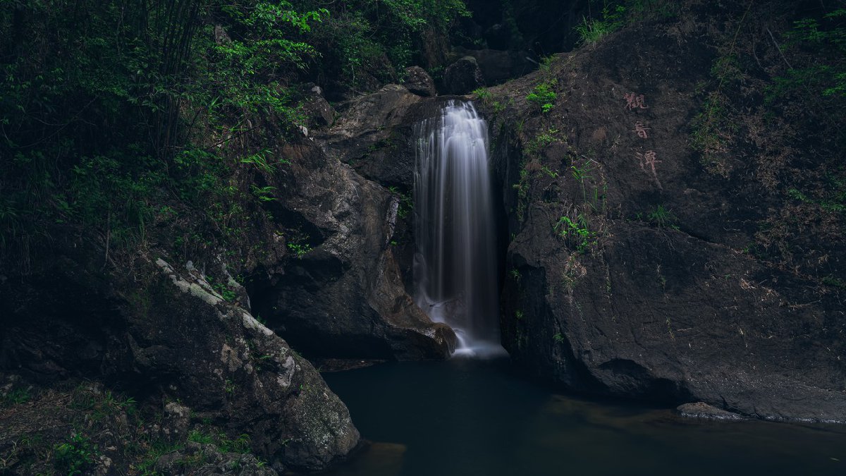 A scenic view of Huizhou Longmen Hehuwei
