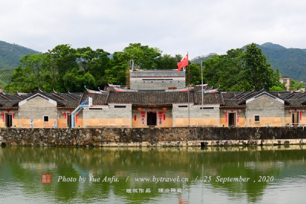 A scenic view of Huizhou Longmen Hehuwei