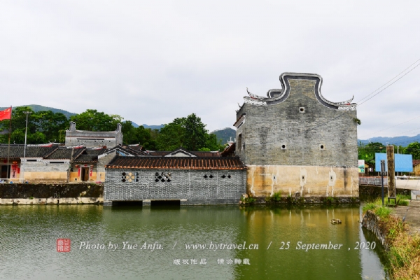 A scenic view of Huizhou Longmen Hehuwei