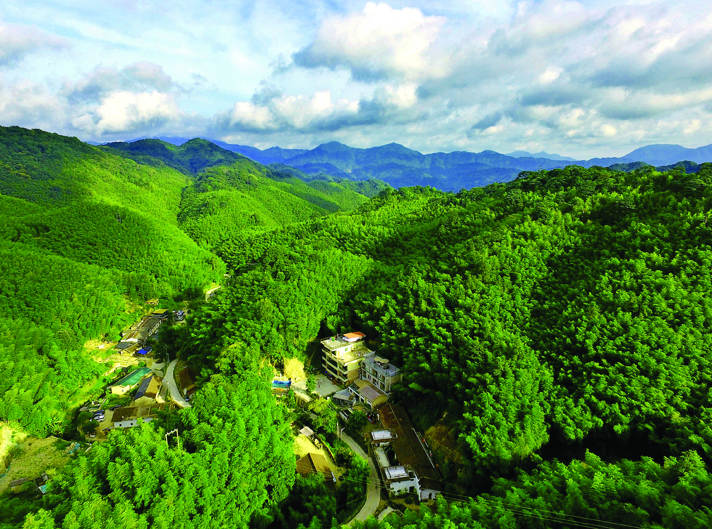 A scenic view of Huizhou Longmen Hehuwei