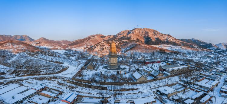 A scenic view of Huludao Baitayu Ta