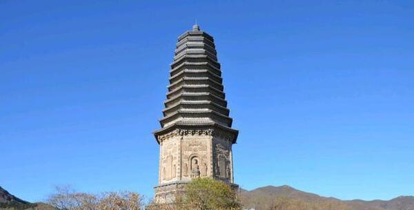 A scenic view of Huludao Baitayu Ta